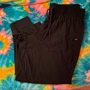 NWOT ATHLETIC WORKS BLACK JOGGERS WITH ZIPPERS XXL